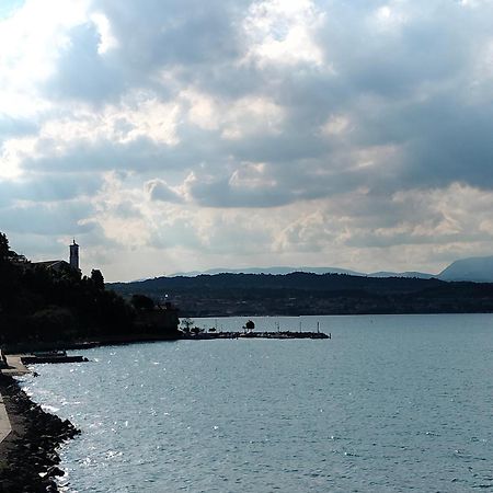 Appartamento di Pimpi Desenzano del Garda Esterno foto